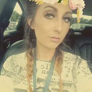 Meet your Posher, Carlee